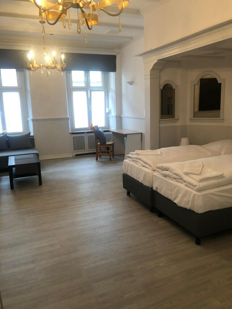 Фото Hotel Schwaferts