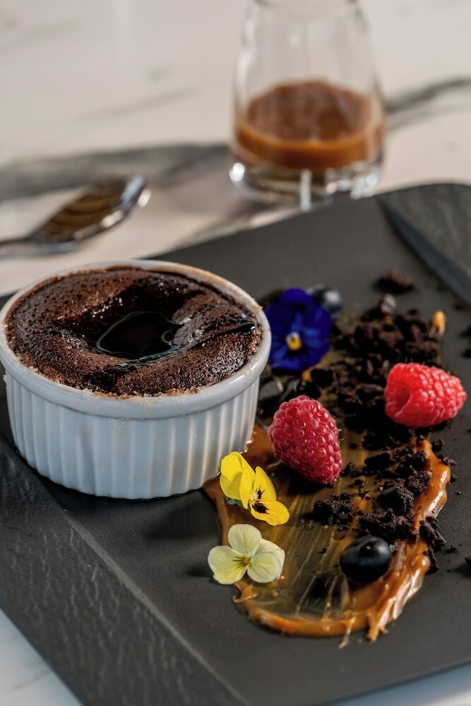 Фото Cresanto Luxury Suites