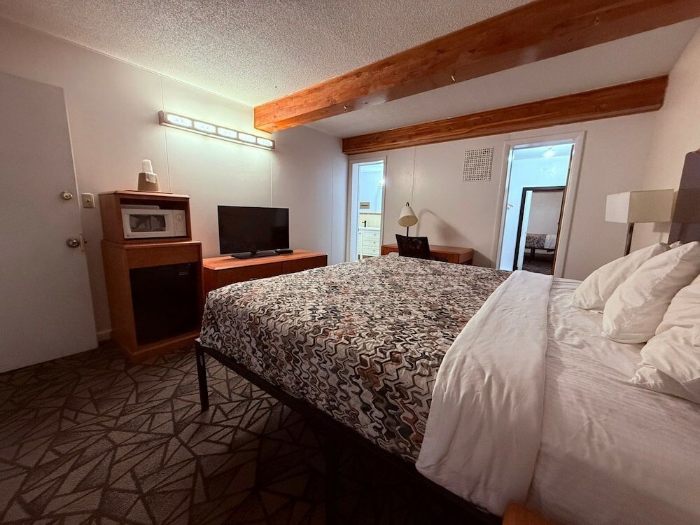 Фото Tomahawk Motor Lodge