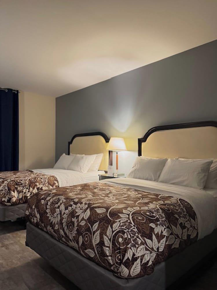 Фото Big Bird Inn Wawa, SureStay Collection by Best Western