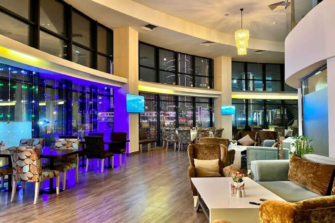 Фото Metro Sky Tower Batumi