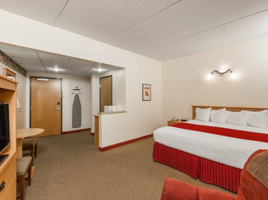 Фото Travelodge Inn & Suites by Wyndham Deadwood