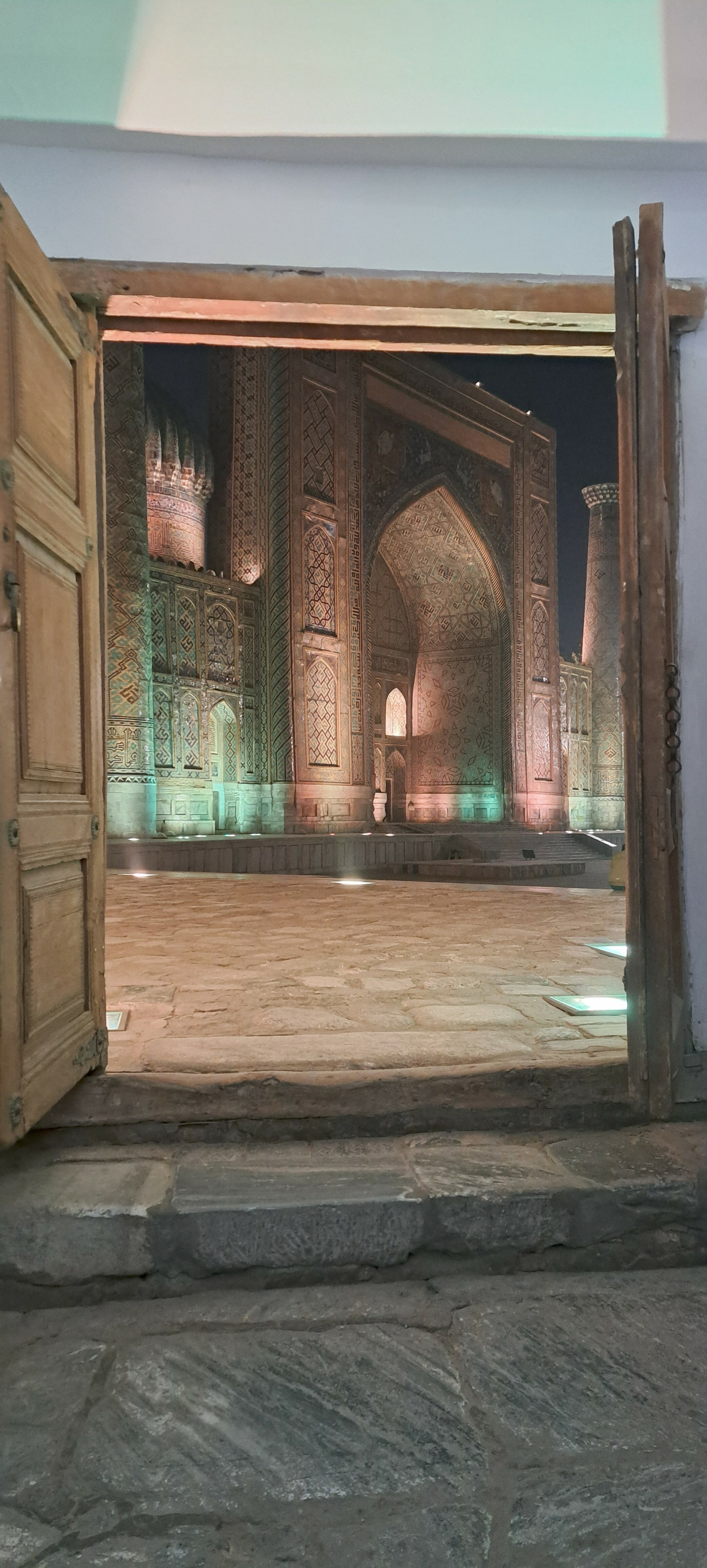 Фото Чехран