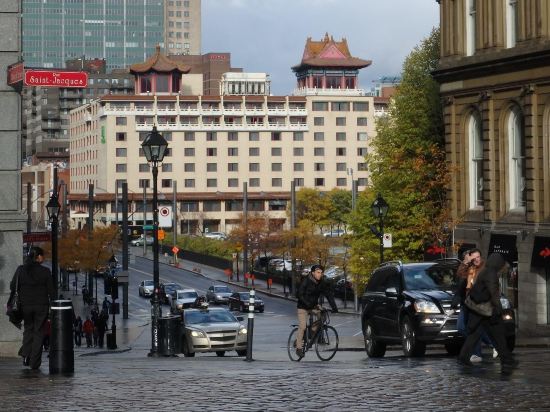 Фото Holiday Inn Montreal Centreville Downtown