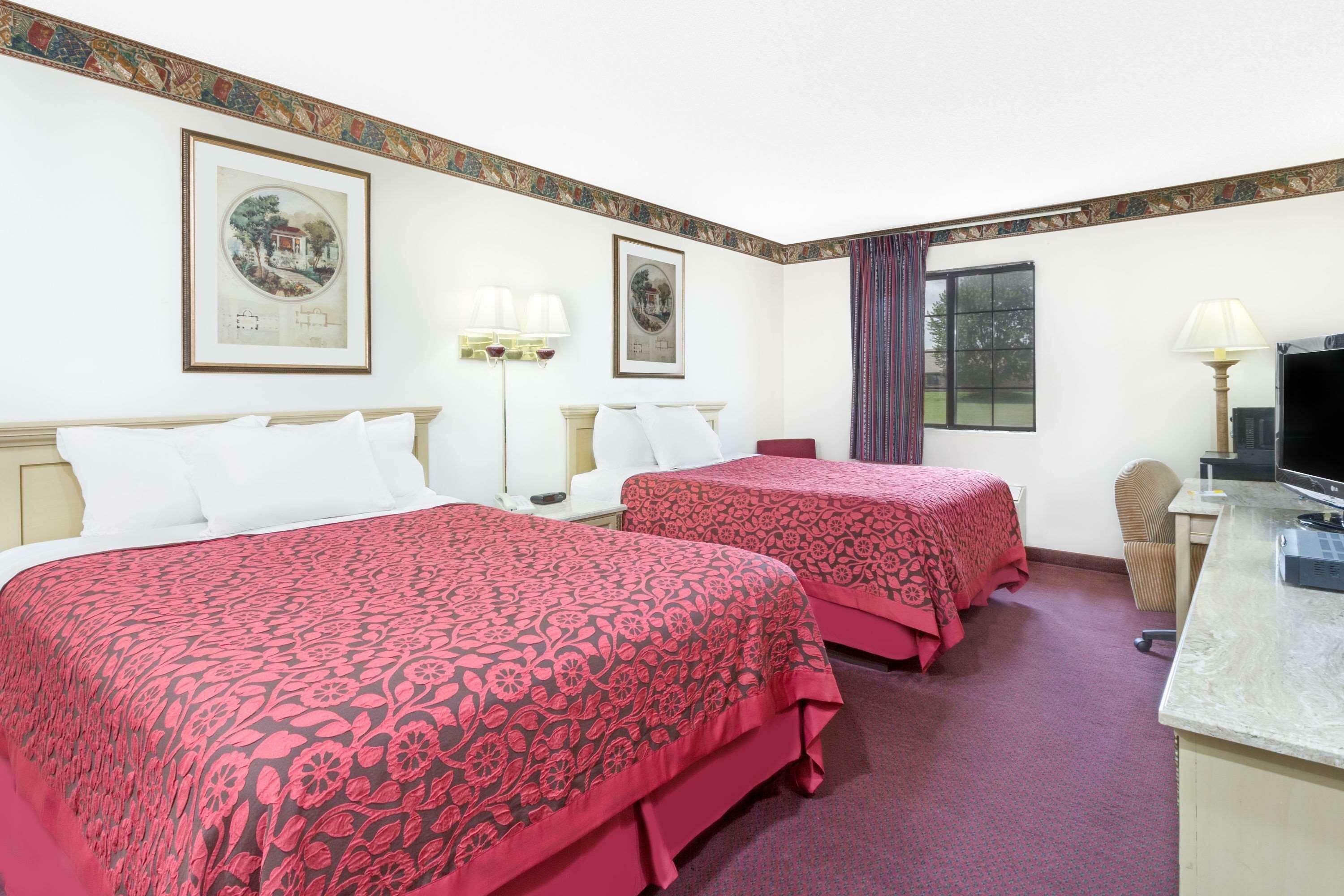 Фото Days Inn by Wyndham Concordia