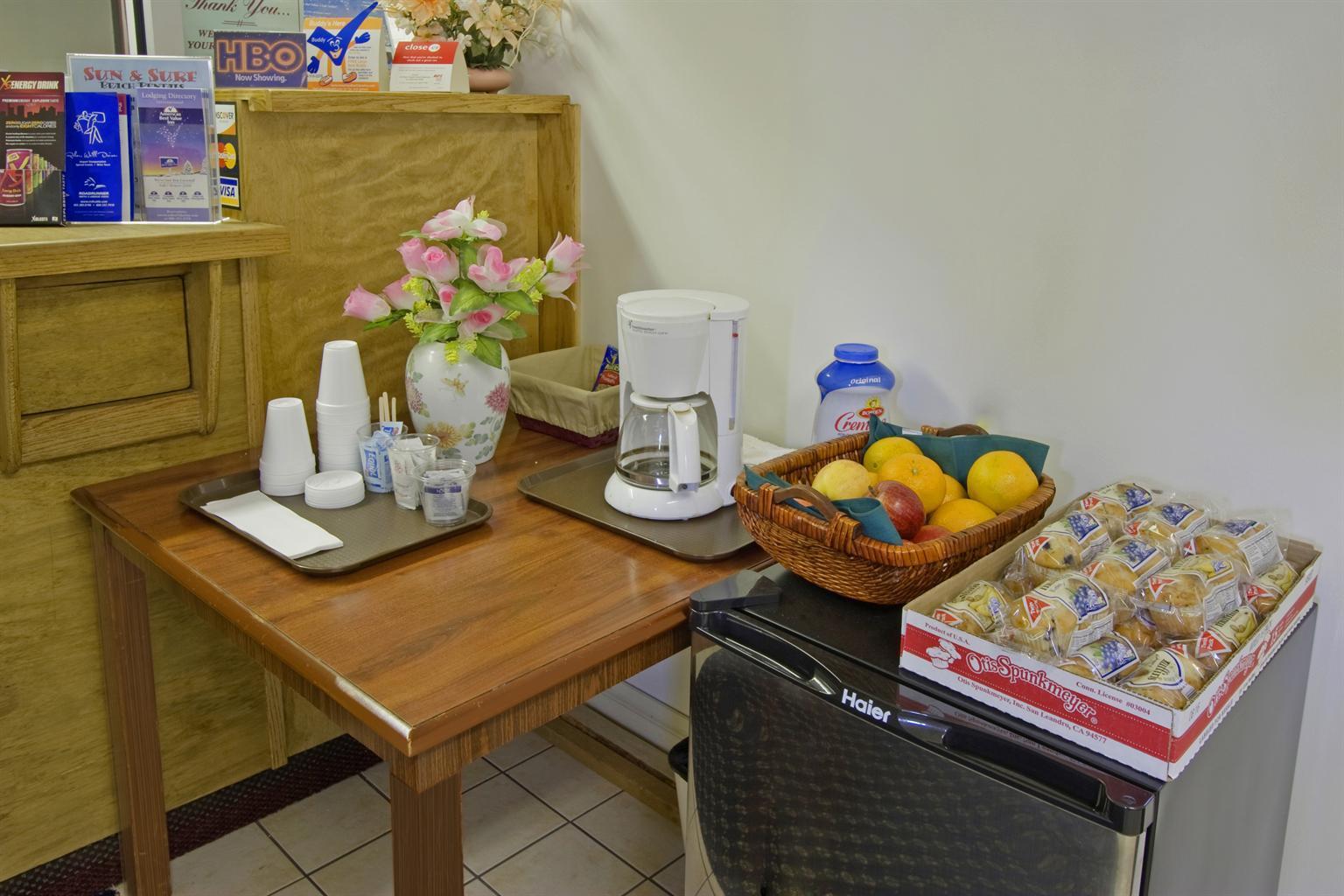 Фото Americas Best Value Inn Oxnard Port Hueneme