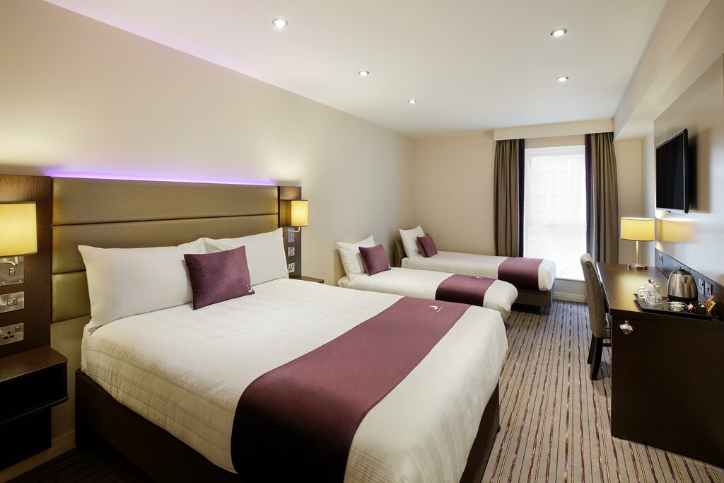 Hotel Premier Inn London Enfield, London, photo