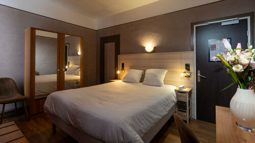 Гостиница Logis Central Hôtel & Spa в Юсселе