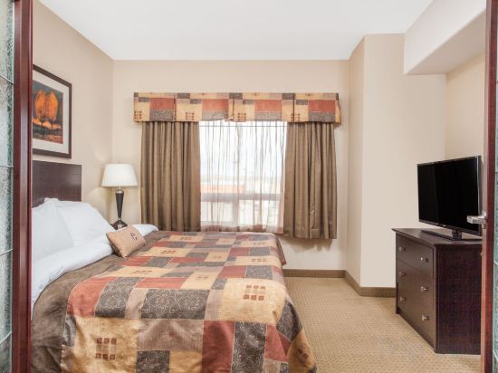 Фото Ramada by Wyndham Drayton Valley