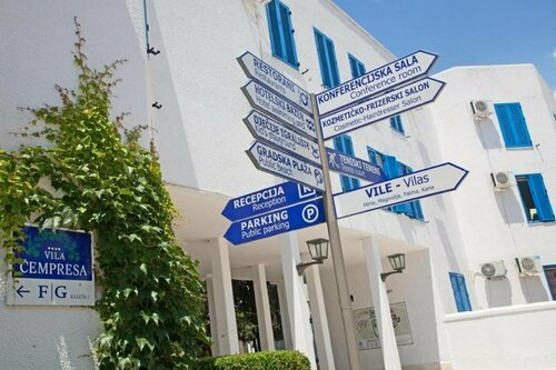 Гостиница Slovenska Plaža Resort в Будве