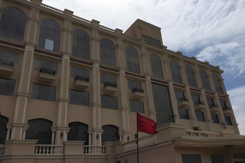 Фото отеля 3