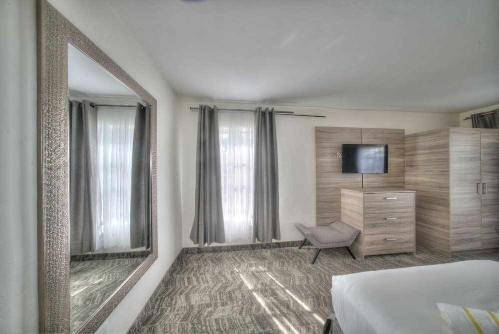 Фото Riverside Apartments by The Beach