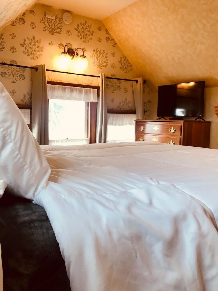 Фото Pacific Grove Inn