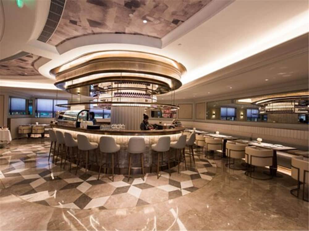 Фото Mercure Hangzhou West Lake