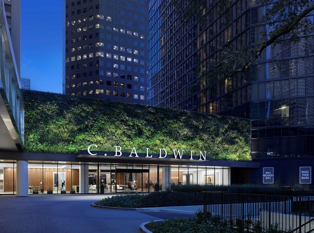 Фото C. Baldwin, Curio Collection by Hilton