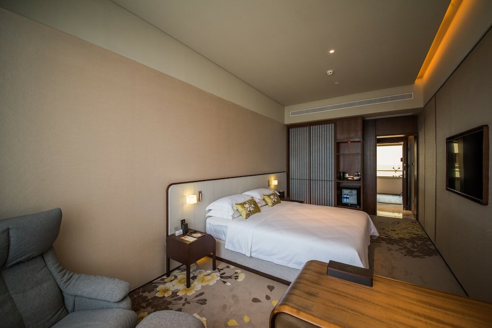 Фото Weihaiwei Hotel