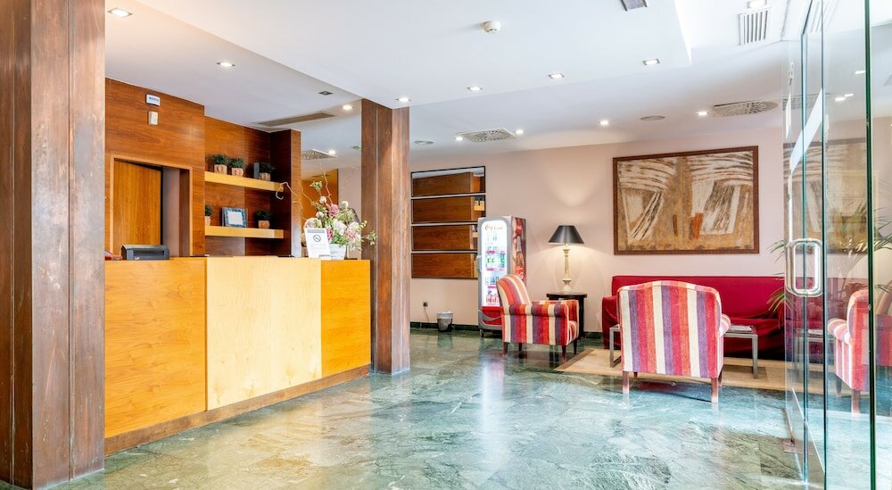 Фото Hospedium Hotel Casino del Tormes