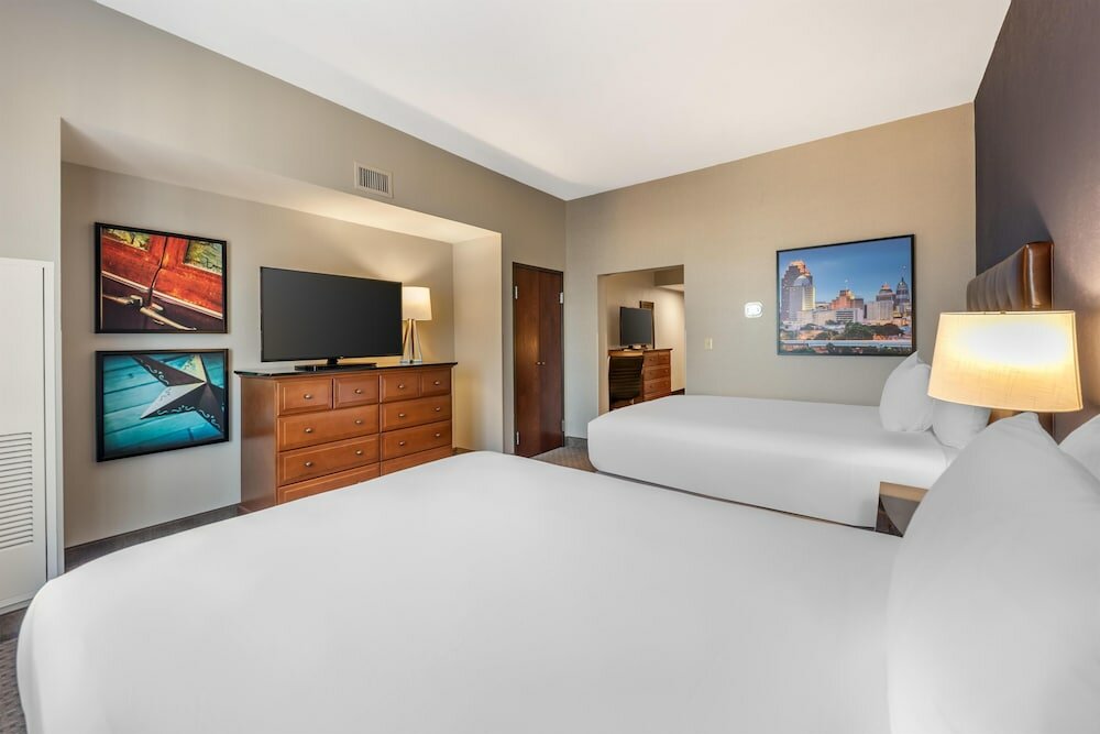 Фото Drury Plaza Hotel San Antonio North Stone Oak