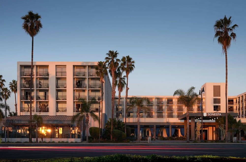 Фото Sonesta Redondo Beach & Marina