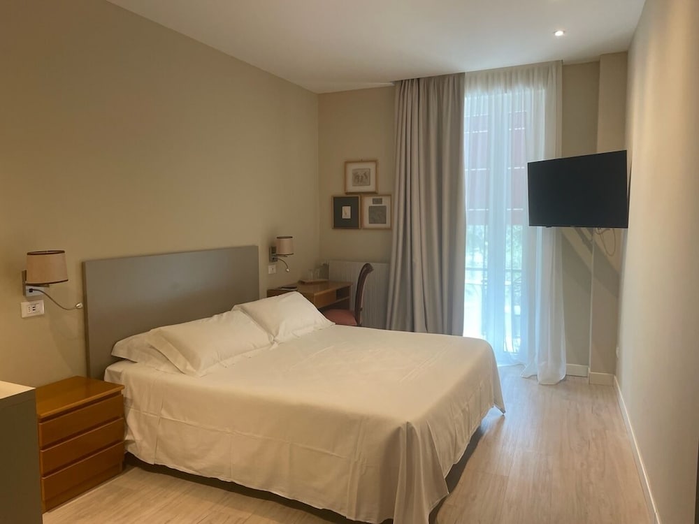 Фото Hotel Mon Repos