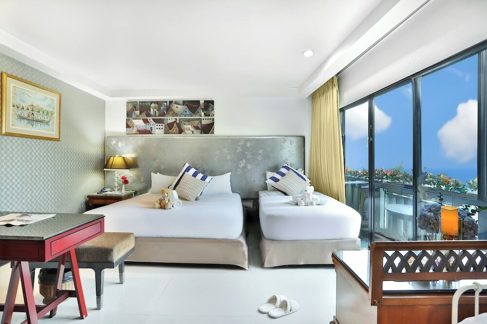 Фото Diamond City Hotel
