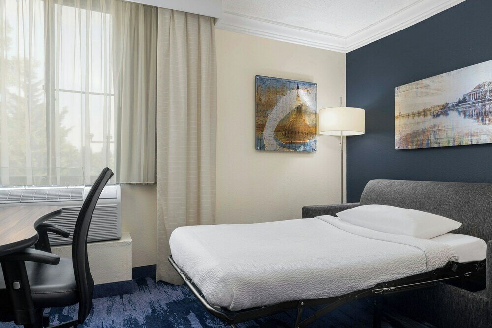 Фото Fairfield by Marriott Inn & Suites Herndon Reston