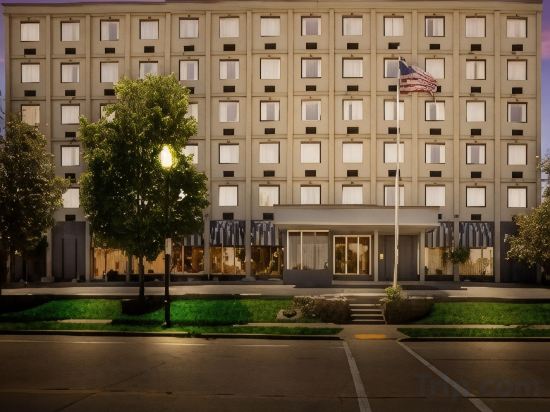 Фото Best Western Riverfront Inn