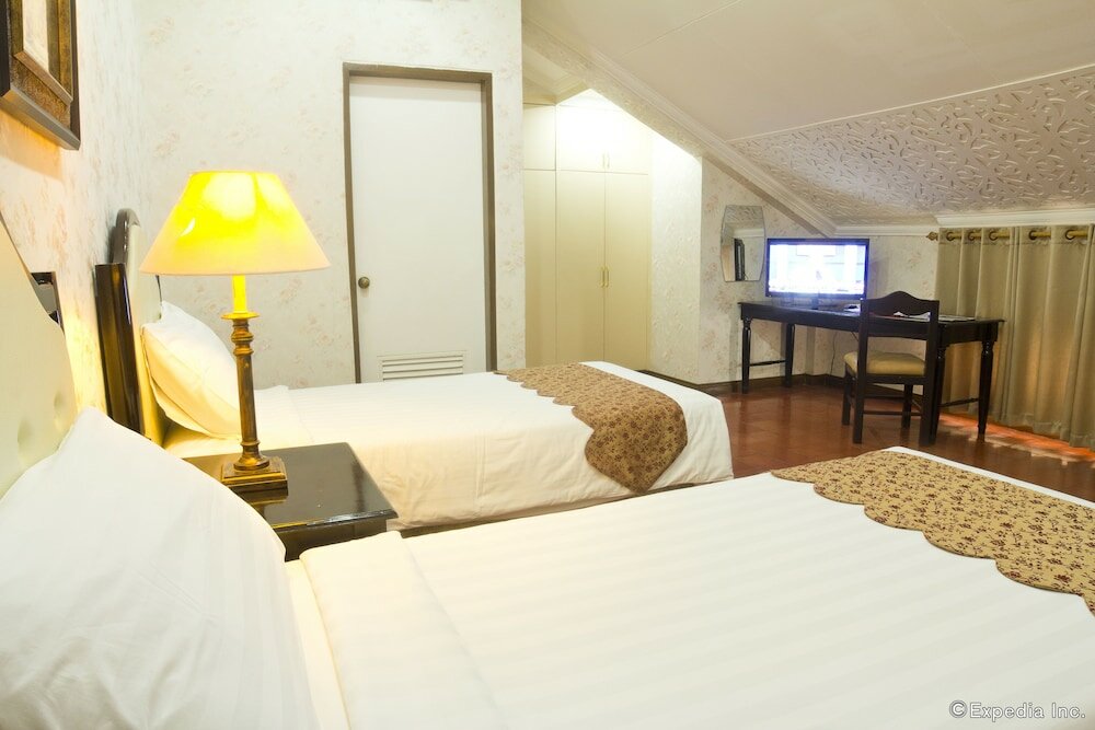 Фото White Knight Hotel Intramuros