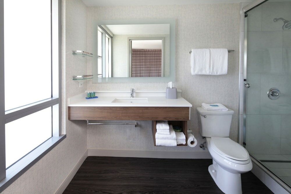 Фото Holiday Inn Express and Suites Fisherman's Wharf, an Ihg Hotel