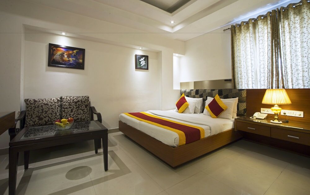 Фото Hotel Krishna Deluxe