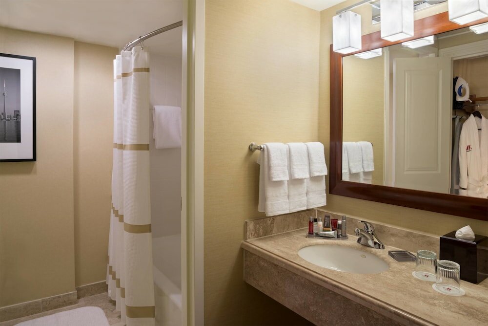 Фото Toronto Airport Marriott Hotel