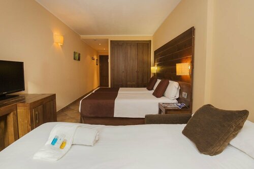 Гостиница Hotel Magic Ski в Ла Массане