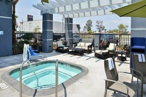 Гостиница Holiday Inn Express & Suites Loma Linda- San Bernardino S, an Ihg Hotel в Сан-Бернардино