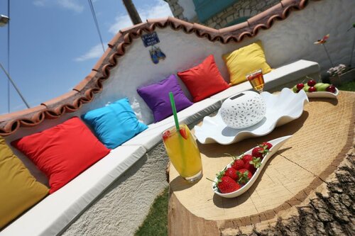 Гостиница Peroni Hotel Alacati в Чешме