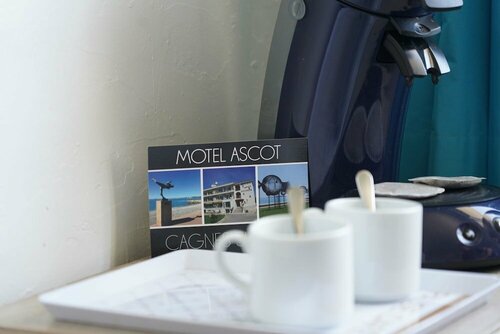 Гостиница Motel Ascot Studios в Кань-сюре-Мер