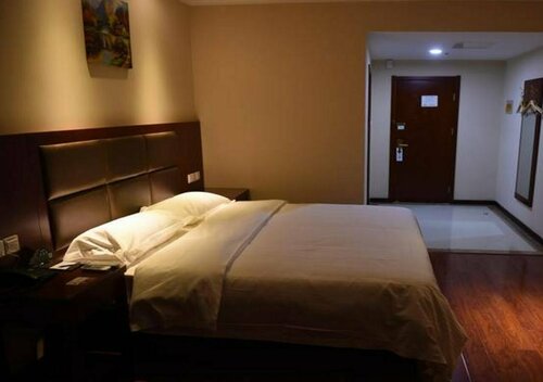 Гостиница GreenTree Inn Suqian Motor Station Bawangjuding Ch в Суцяни