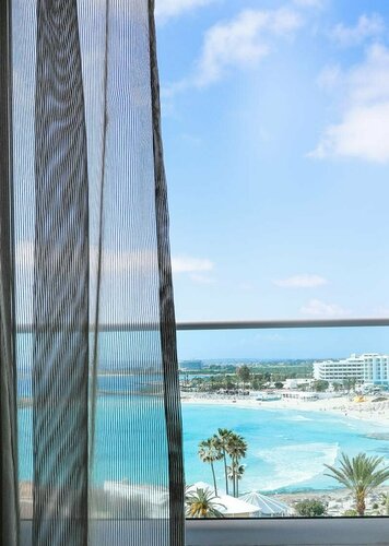 Гостиница Nissiblu Beach Resort в Айя-Напе