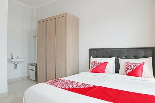 Гостиница Oyo 1649 Grya Lavinsa в Провинции Западная Суматра