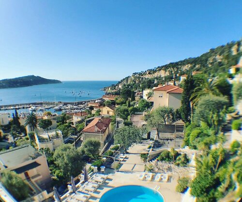 Гостиница Le Versailles в Больё-сюр-Мере