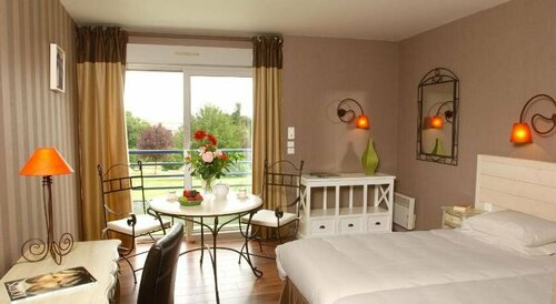 Гостиница Hotel L'ermitage в Шато-Гонтье