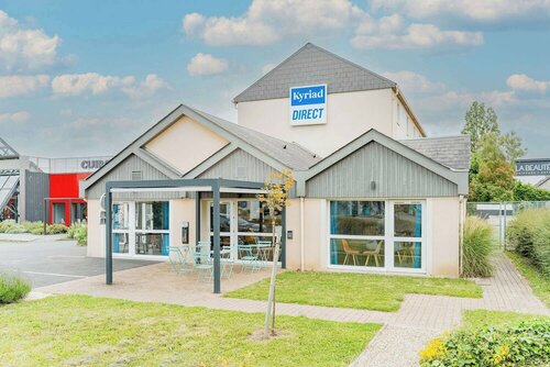Гостиница Kyriad Direct Tours Sud - Chambray Lès Tours в Шиноне