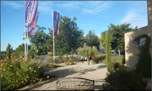 Апартаменты Sejours & Affaires Manosque Moulin Neuf в Маноске