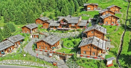 Гостиница Park Chalet Village в Ливиньо