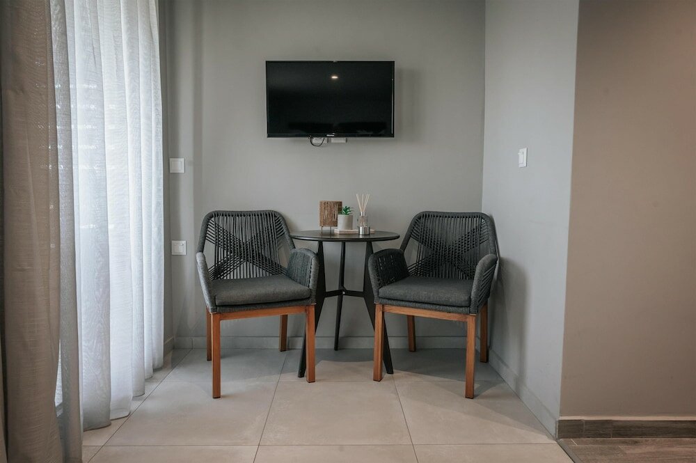 Фото Elizabeth Queen Luxuxy Rooms