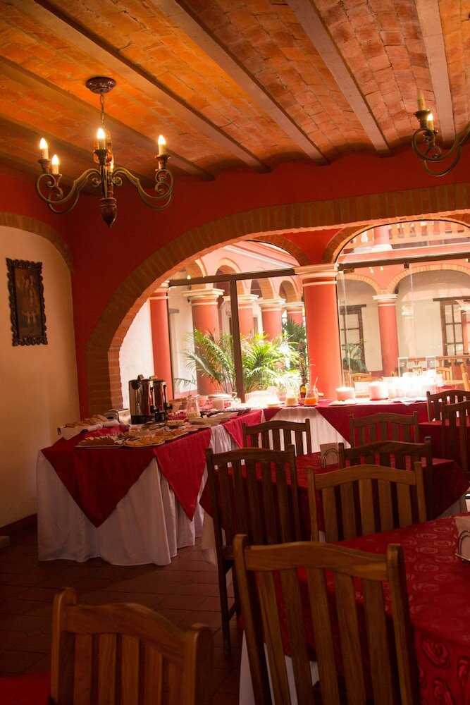 Фото Hotel Monasterio