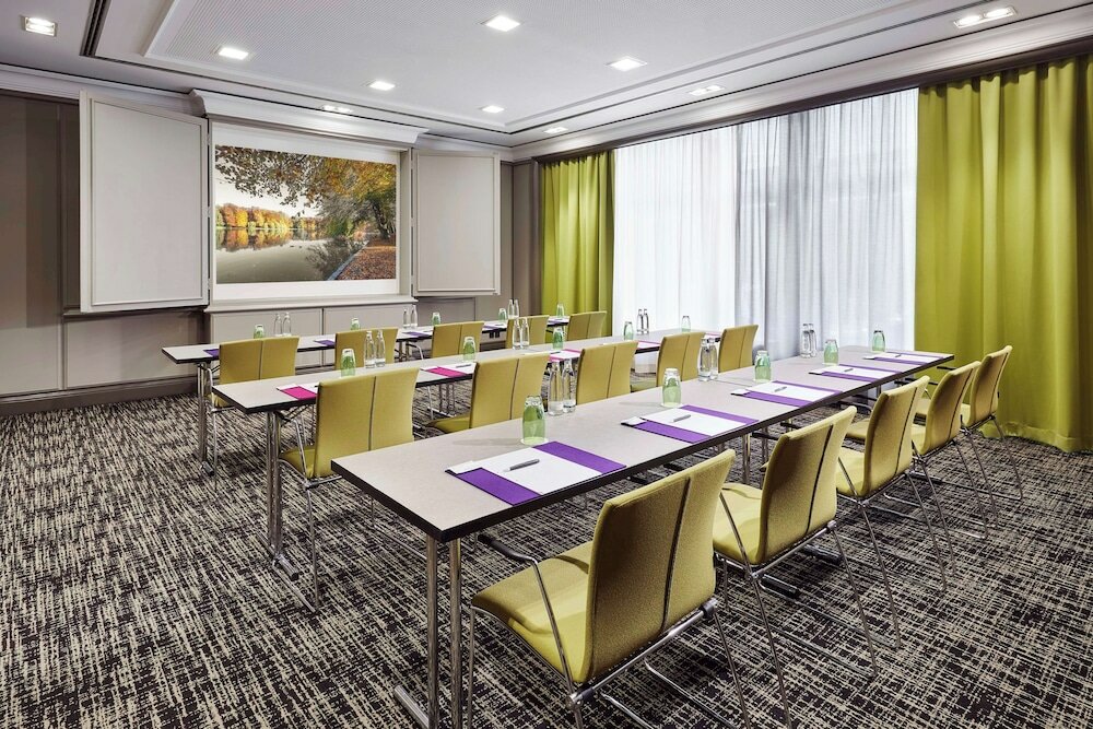 Фото Lindner Hotel City Plaza