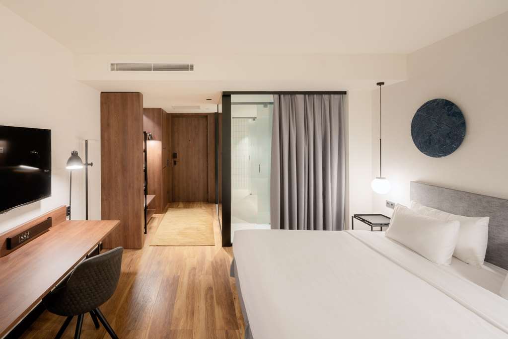 Фото Radisson Blu 1882 Hotel, Barcelona Sagrada Familia