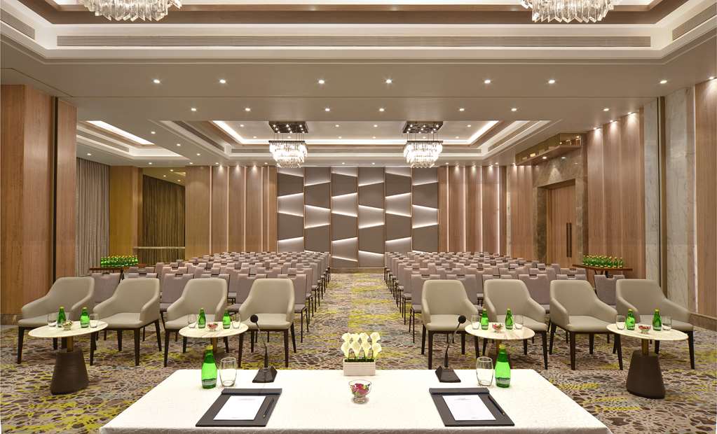 Фото Radisson Hotel Mumbai Andheri MIDC