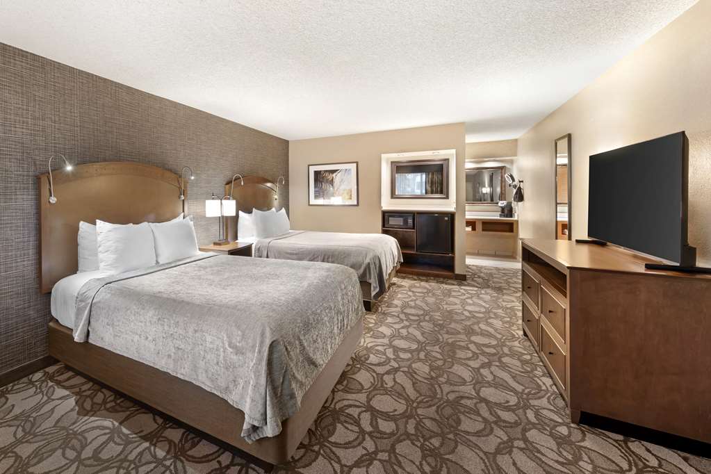 Фото Best Western Plus Black Oak