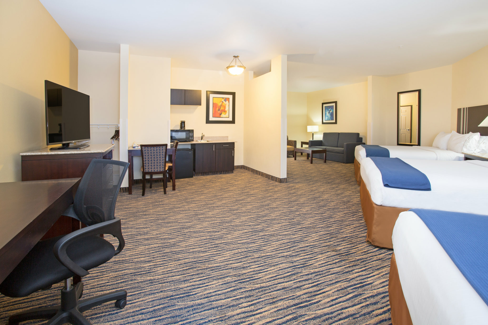 Фото Holiday Inn Express Hotel & Suites Denver North - Thornton, an Ihg Hotel